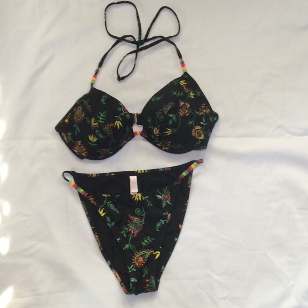 💥Victoria’s Secret Bikini 36C*Top - Size S Bottom